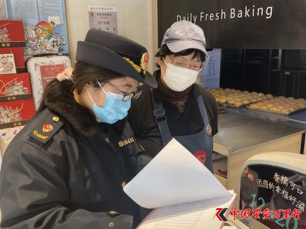 新凡人歌·同心抗疫  夫妻檔共同堅守市場監管防疫一線