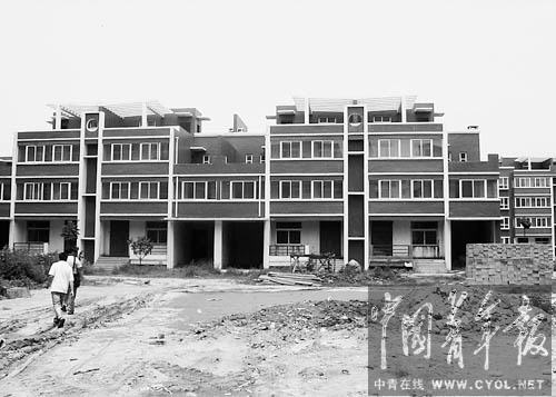 鄭州經適房土地建別墅調查：村民維權2年未果
