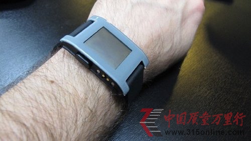 Pebble智能手表的工作原理與構造解析